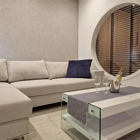 Aquarius White Appartement