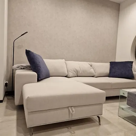 Apartment Aquarius White